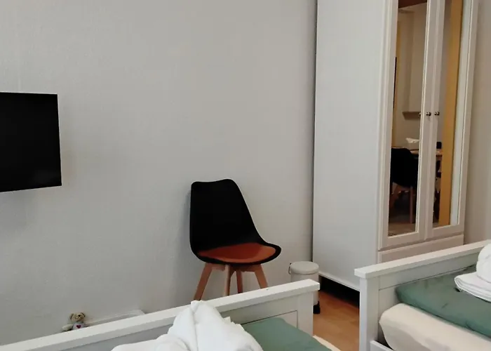 Am Bahnhof Meierstr 43