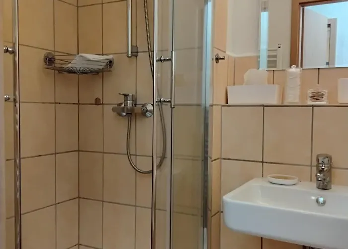 Am Bahnhof Meierstr 43 * ליבק